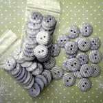 20x 15mm Lilac Spot & Stripe Buttons